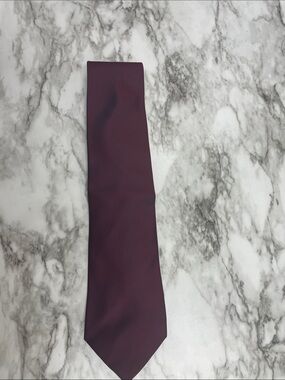 Van Heusen Solid Burgundy Tie